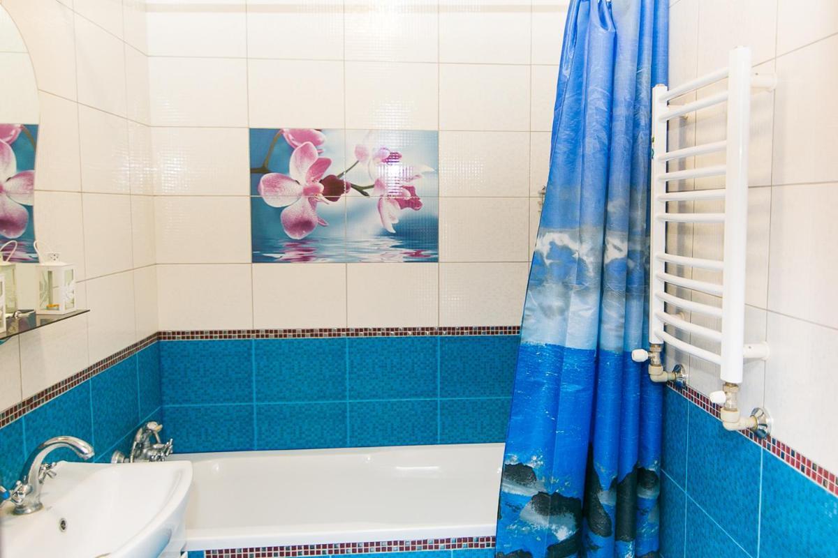 Vip Apartmens Faraon On Illinskaya 1 Floor Сумы Экстерьер фото